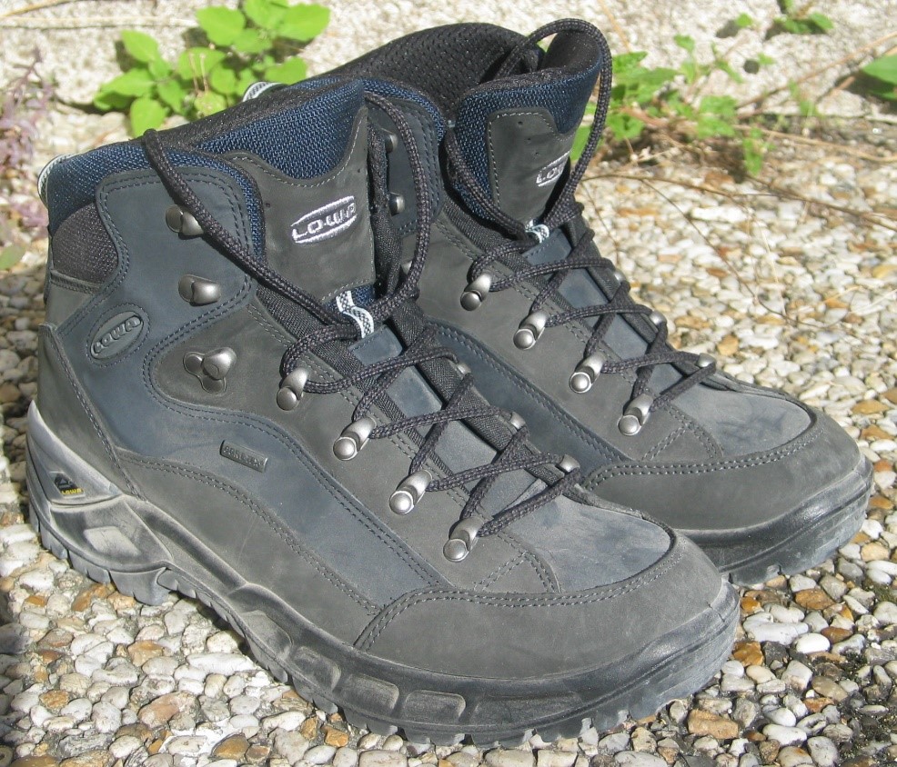 hiking shoes