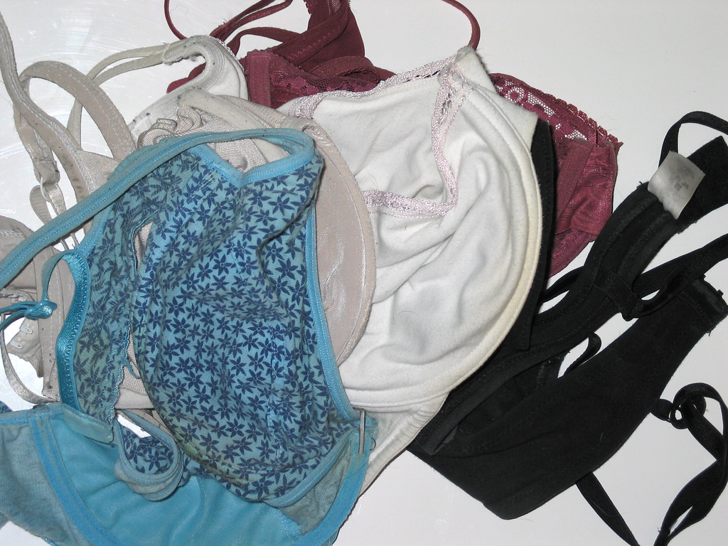 How to Recycle Your Old Bras In 7 Ways - Copychristian